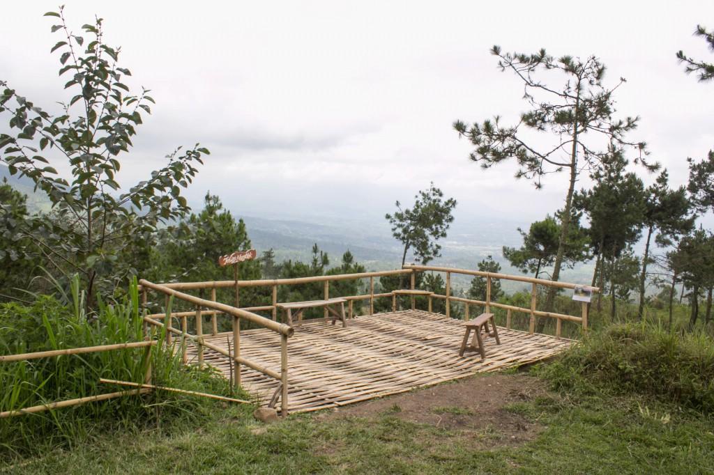 Готель Papandayan Camping Ground Cileuleuy Екстер'єр фото